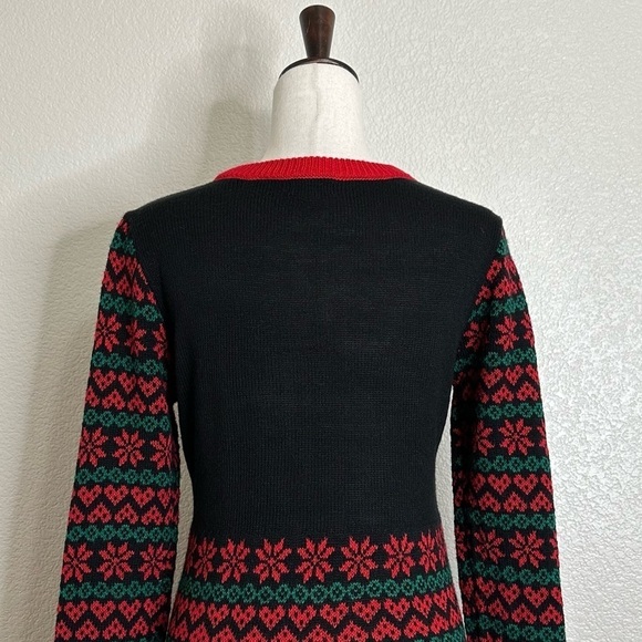 Born Famous Santa Crewneck Long Sleeves Sweater Dress, Sz Large - Picture 9 of 14